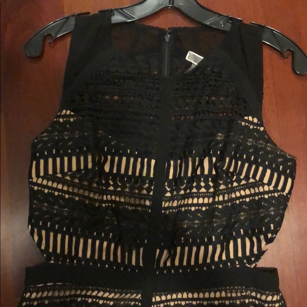 Chelsea28 black lace cutout mini dress- medium - Picture 4 of 6